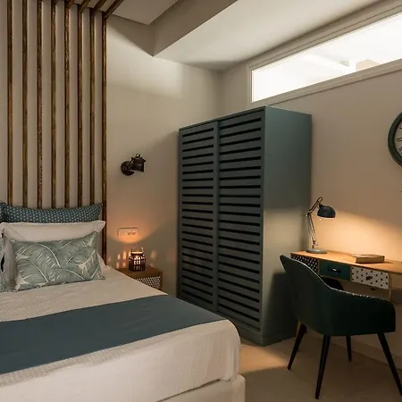 Ambeli Luxury Villa *